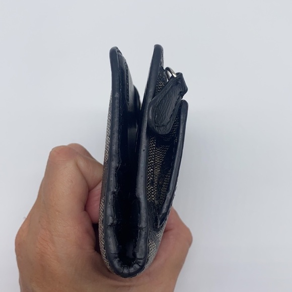 Coach - Bi- Fold Wallet Black and White With C Monogram - Picture 7 of 13